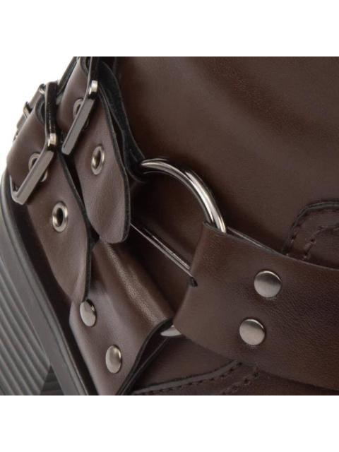 BOTA CON HEBILLAS TACON BAJO CAFE GOODYEAR