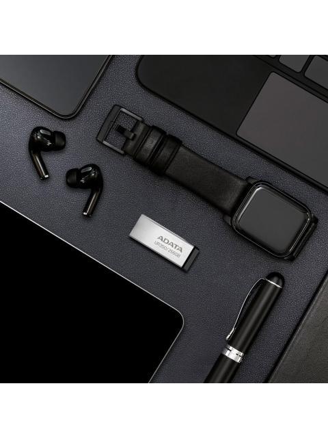 MEMORIA USB DE 256GB UR350 3.2 GEN 1 (RETROCOMPATIBLE 3.0 Y 2.0) DISENO ELEGANTE SIN TAPA. COLOR METALICO NEGRO. UR350256GRSR-BK