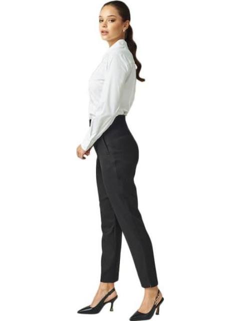 PANTALON DE VESTIR NEGRO HOLLY LAND
