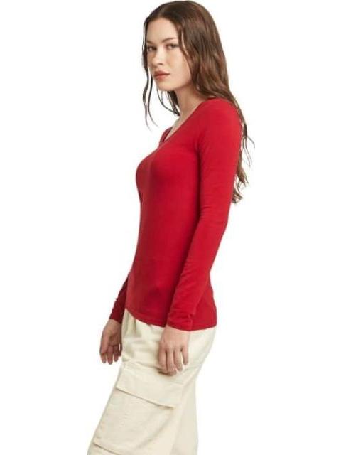PLAYERA MANGA LARGA ROJO HOLLY LAND