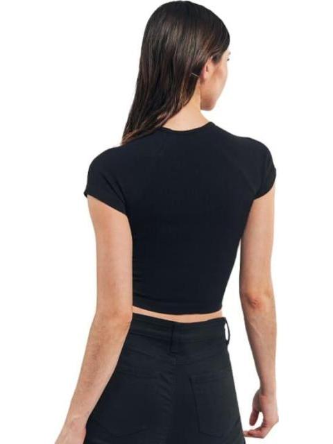PLAYERA CROP NEGRO HOLLY LAND
