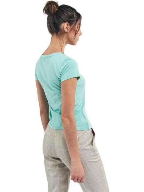PLAYERA CUELLO V AZUL MENTA HOLLY LAND