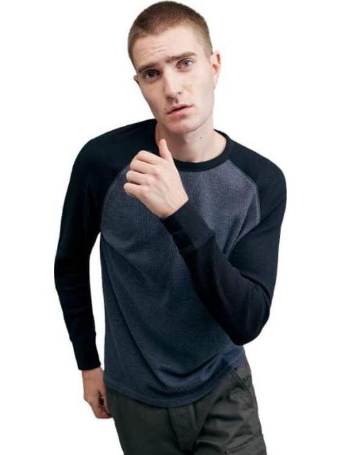PLAYERA MANGA LARGA MODA GRIS NEXT CO