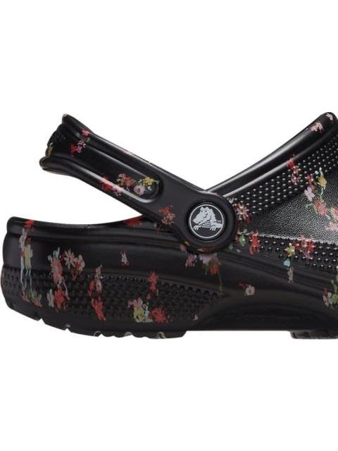 SANDALIA CLASSIC DITSY FLORAL NEGRO CROCS